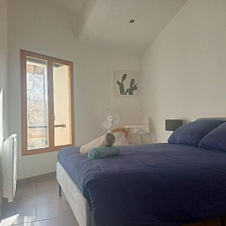 Le Clos Du Pin Thezan-les-Beziers Eksteriør bilde